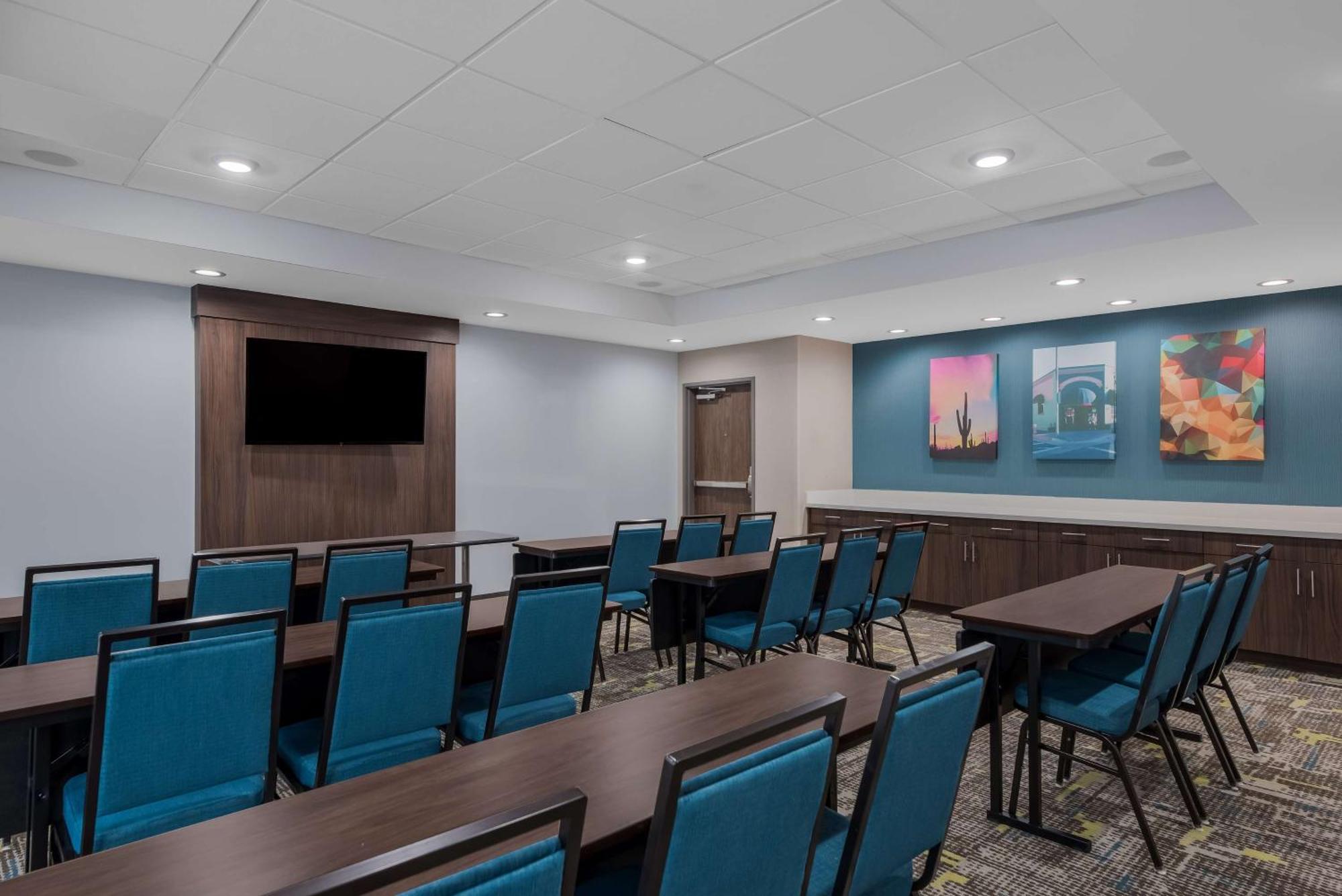 Hampton Inn By Hilton Williams Exterior photo